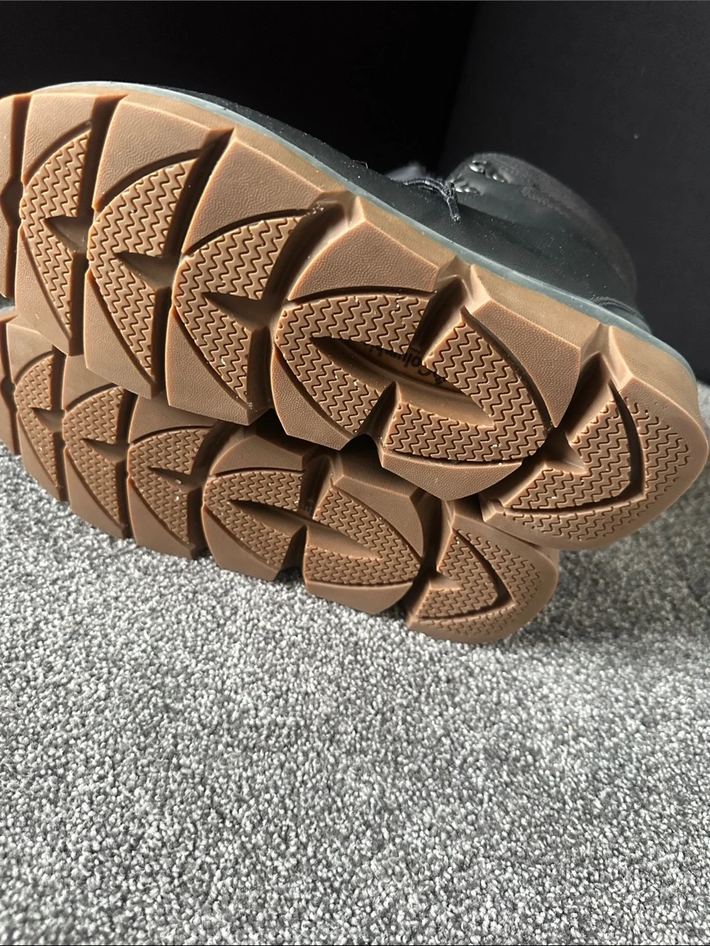 Columbia Black Lace-Up Waterproof Winter Boots with Brown Sole